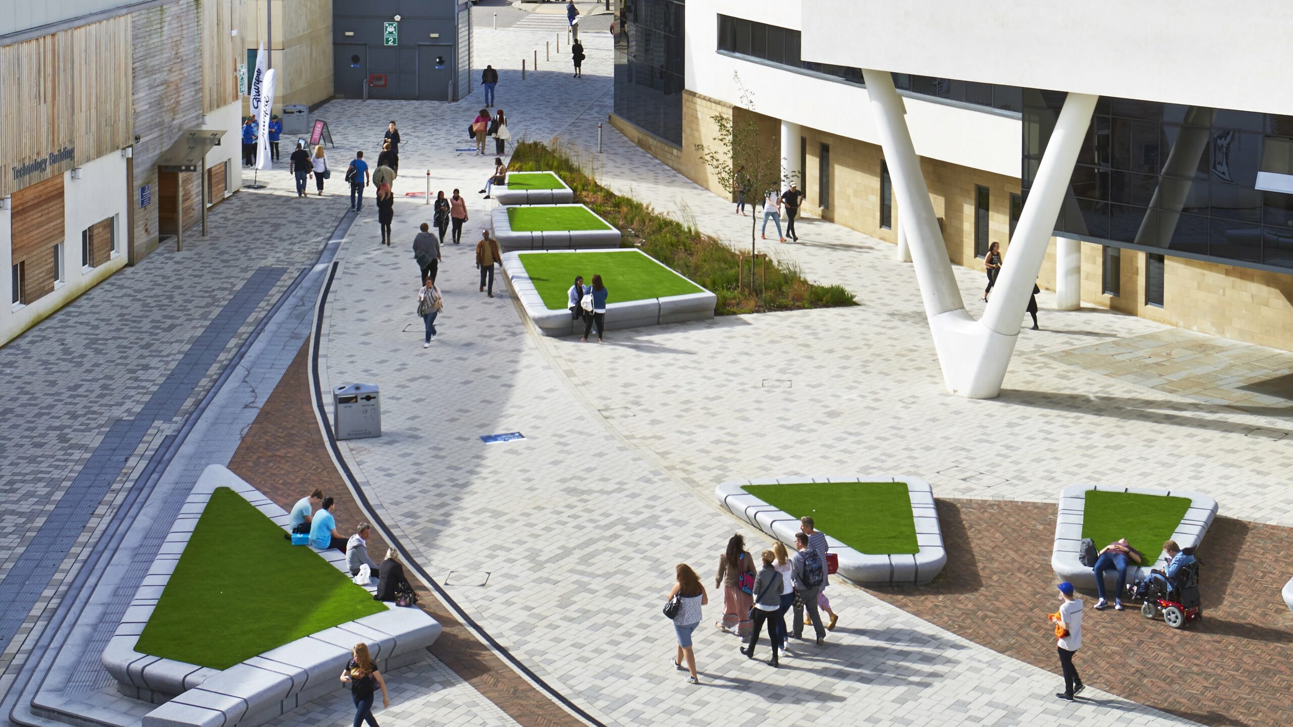 campus 2 min
